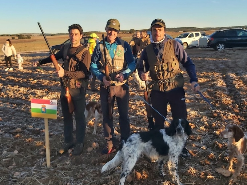 RUBÉN FERNÁNDEZ Y VÍCTOR ALDAMA SE CLASIFICAN A LA FINAL DEL NACIONAL DE CAZA MENOR CON PERRO
